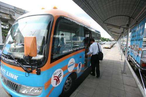 Impact Don Mueang Bangkok Guest House Luaran gambar