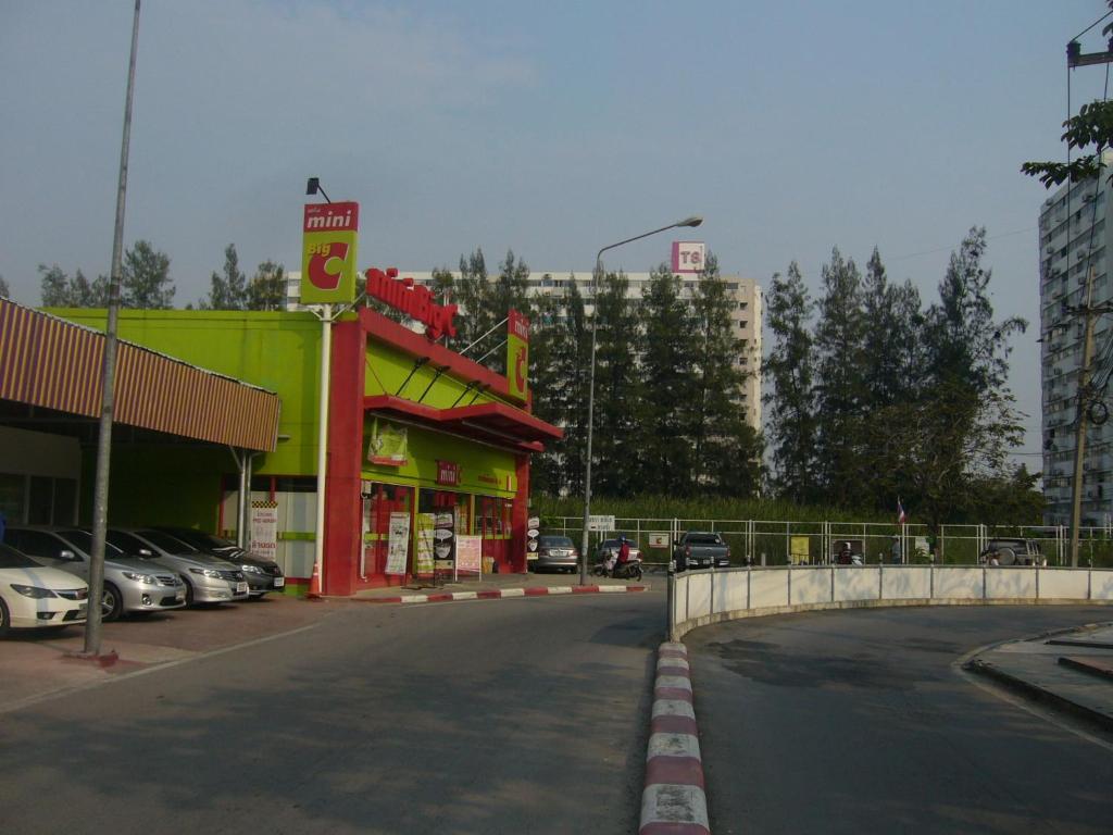 Impact Don Mueang Bangkok Guest House Luaran gambar