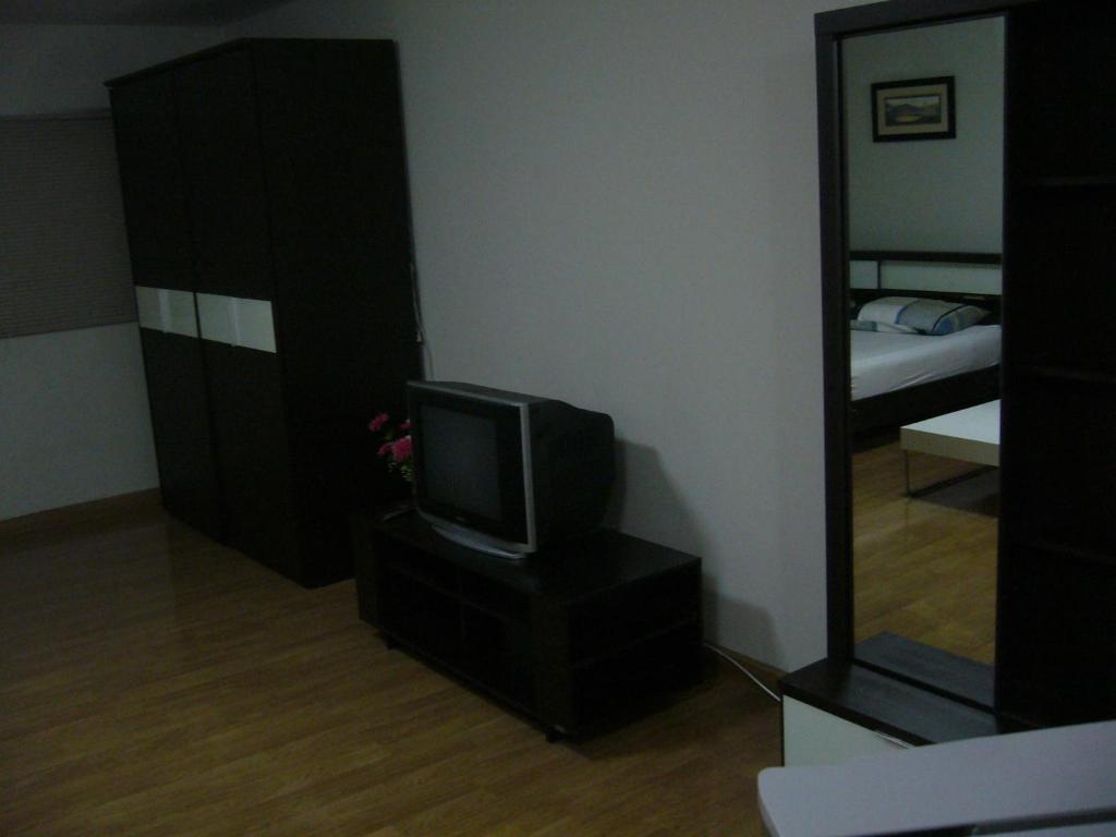 Impact Don Mueang Bangkok Guest House Luaran gambar